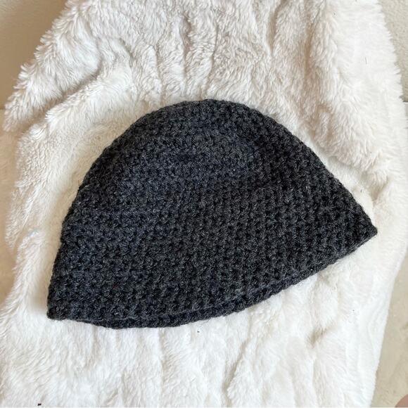 Handmade Crochet Beanie In Grey.--DA6 - Picture 2 of 7